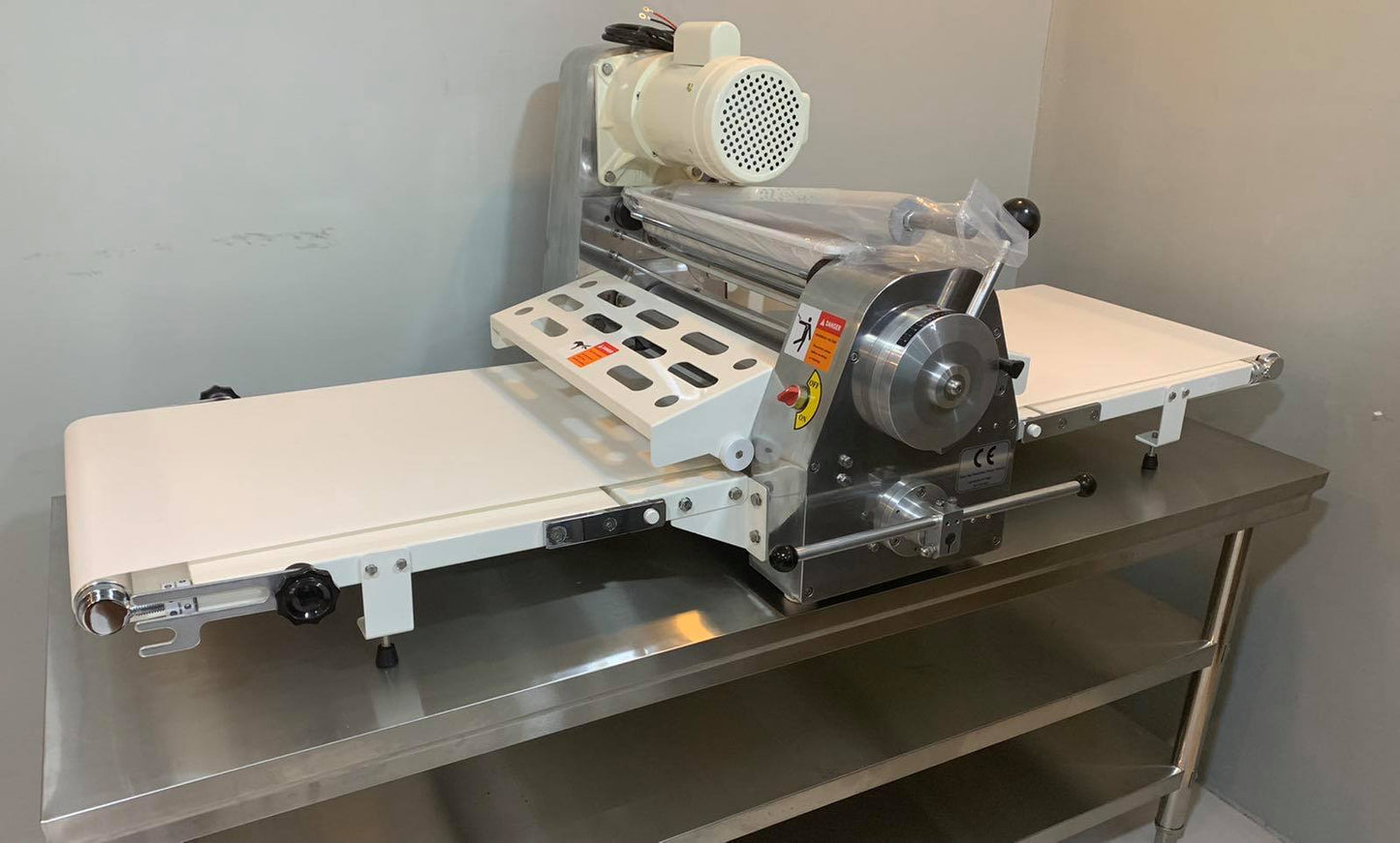 DS-02C: Dough Sheeter (Countertop) Roller Size